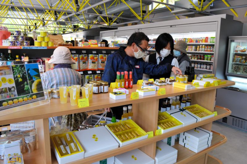 cua-hang-tien-loi-mirai-6